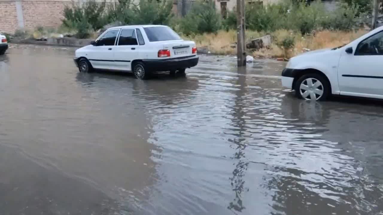 سیل و تگرگ در خوی 400 میلیارد تومان خسارت به بار آورد