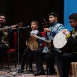 موسیقی آذربایجان با نوازندگان کوچک و بزرگ